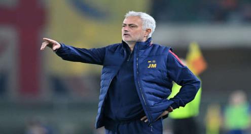 "يويفا" يدين مورينيو بالاعتداء على حكم نهائي الدوري الأوروبي